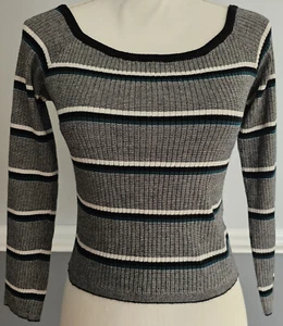 womens KENDALL & KYLIE juniors CROP TOP long sleeve RAYON striped BLACK size M - Picture 1 of 7