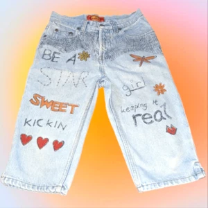Squeeze vintage graffiti capri jeans size 8 girls - Picture 1 of 11