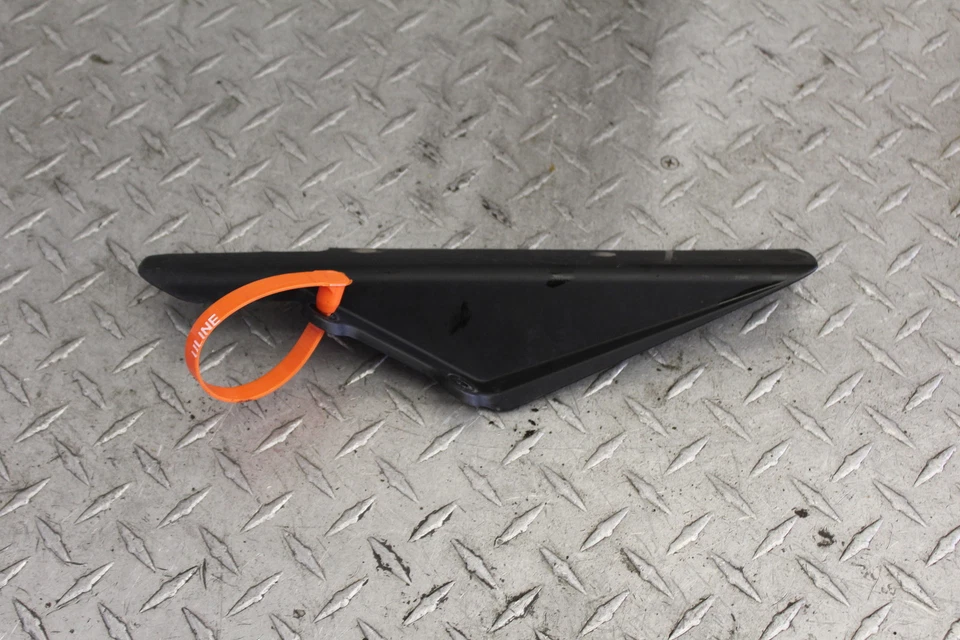 Kawasaki Versys 650 Kle650C Le650C 2011 transmisión trasera protector de cadena cubierta escudo Foto 1 de 4