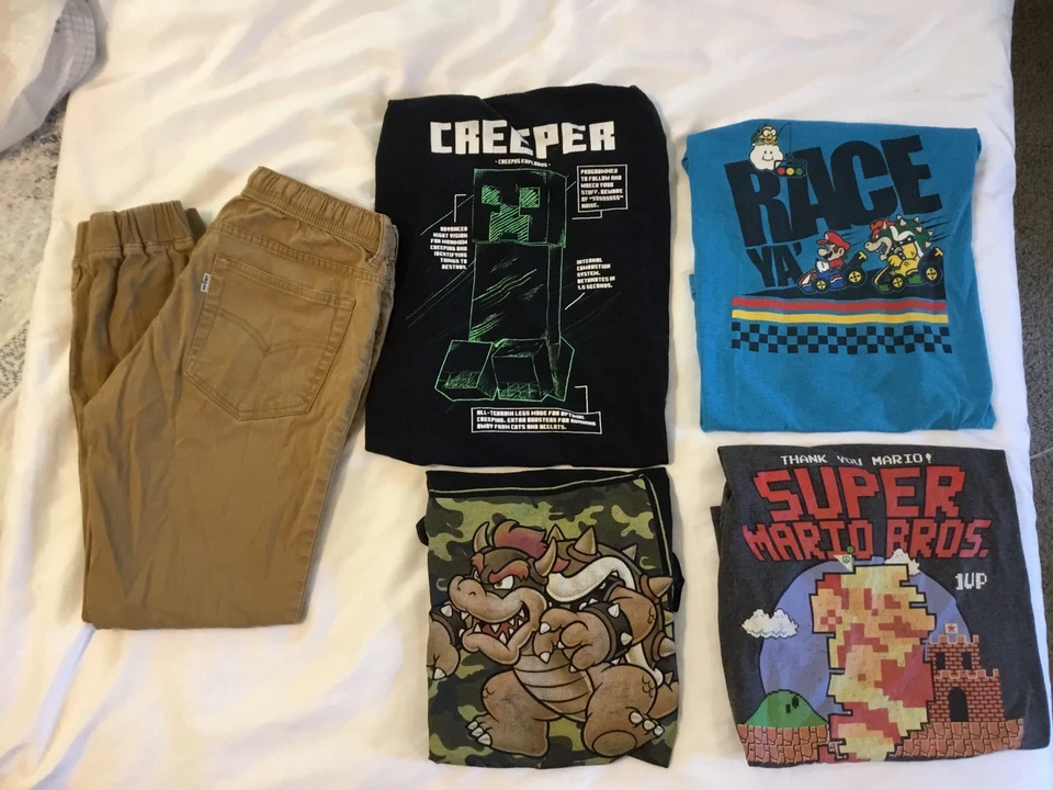 Camiseta Niño Levi Talla Grande LOTE Mezcla Minecraft Nintendo Bowser Mario Creeper Foto 1 de 3