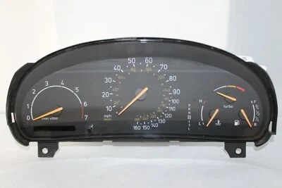 Cuadro de instrumentos velocímetro medidores 02 Saab 9-5 117.713 millas Foto 1 de 4