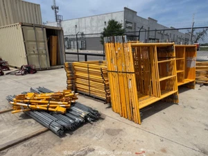 Konvolut Bil Jax Gerüst (240) Industriegerüst Turmsystem bidadoo - Bild 1 von 6