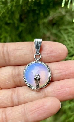 Colgante serpiente enchapado en plata de ley 925, medallón colgante de moda, azul Foto 1 de 4