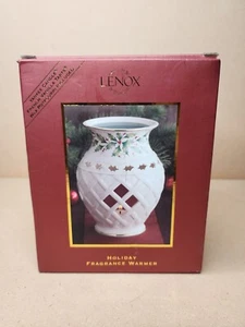 New Lenox Holiday Porcelain Fragrance Warmer Yankee Vanilla Wax Potpourri Tart - Picture 1 of 19