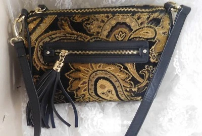 Bolso cruzado de hombro para mujer Naturalizer tapiz 8" x 10" x 2 1/2" Foto 1 de 4