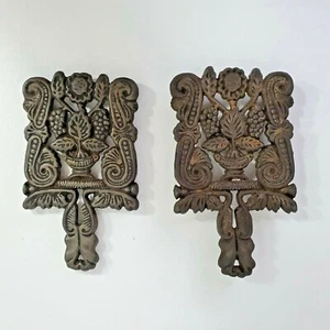 Cast Iron Trivets Spoon Rests (2) Grape Floral Design Heavy Weight Vintage 8x4" - Picture 1 of 6