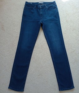Las mejores ofertas en Tamaño Regular Mujer Levi's 32 desde entrepierna en  | eBay