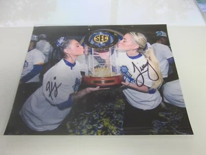 LSU GYMNASTS KJ JOHNSON AND LIVVY DUNNE SIGNED PHOTO KISSING SEC CHAMP TROPHY 🏆 - Picture 1 of 6