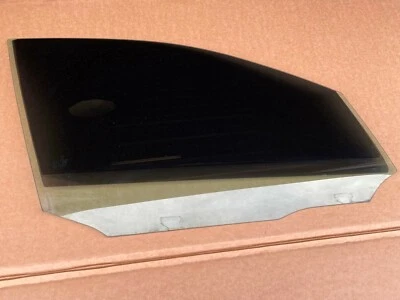 Puerta ventana cristal delantero derecho mercedes-benz c63 amg w204 Foto 1 de 4