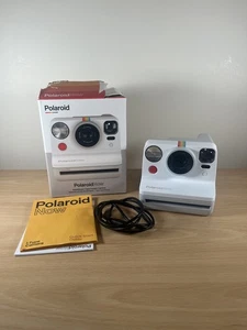 Polaroid NOW i-Type Camera White Tested & Working - Include Charger & Manuals - Picture 1 of 6