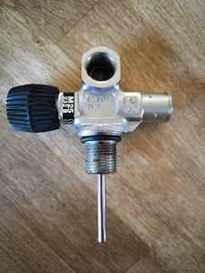 Scubapro Tauchflaschenventil erweiterbar auf Doppelventil - Bild 1 von 3