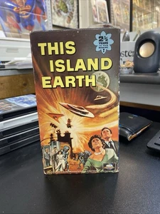1955 This Island Earth Cult Classic in Color 1hr 26min (1988 VHS) - Picture 1 of 3
