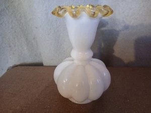 5 ZOLL HOCH UND 3 ZOLL BREIT FENTON GOLD WAPPEN GEKRÄUSELT GEKRÄUSELTE MELONE VASE - Bild 1 von 5