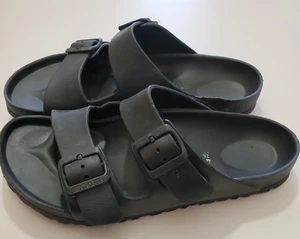 Sandalias impermeables Birkenstock EU 41 EE. UU. Mujer 10,5 negras Arizona Essentials EVA - Imagen 1 de 8