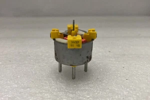 NEW "V" 1995-2002 Stepper Motor Air Core Chevy Tahoe Sierra Silverado Voltage - Picture 1 of 3