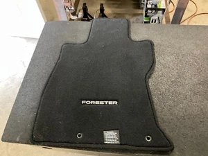 Original 2019 Subaru Forester Driver Side Front Carpet Mat in Black - Bild 1 von 2