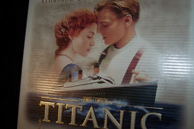 VHS Sonderedition TITANIC mit 35 mm Filmstreifen Sammelkarten Rarität vintage - Bild 1 von 4