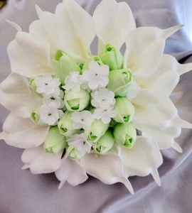 BRIDE FLORAL BOUQUET AND GROOM BOUTONNIÈRE SET - Picture 1 of 5