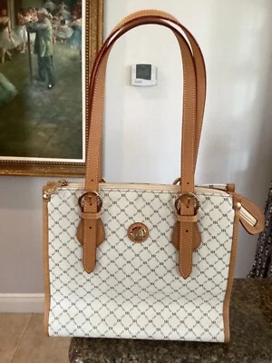 Rioni Signature Shoulder Tote Ivory handbag NWOT - Image 1 of 4
