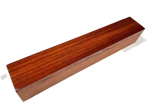 Madera africana Padauk girando en blanco 2"" x 2"" x 12"" bermellón (p32) secado - Imagen 1 de 8