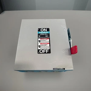 🔴SIEMENS GF321N 30 AMP FUSIBLE GENERAL DUTY SAFETY SWITCH 3P 240 VAC‼️ - Picture 1 of 5