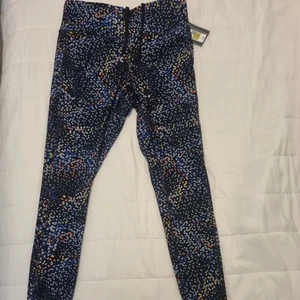 Brand New With Labels Ladies Active Leggings for Gym/Yoga Size 12 - Picture 1 of 4