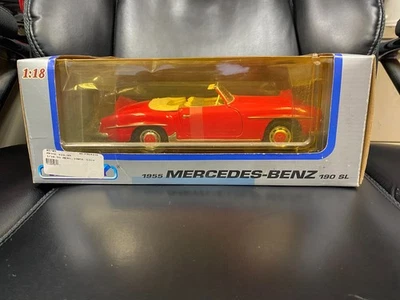 Welly 1955 Red Mercedes-Benz 190SL Die-Cast 1:18 Convertible Metal Car Model - Image 1 of 4