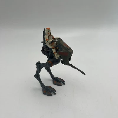 Star Wars AT-RT UTAPAU COMMANDER CODY NARANJA GALOOB 2005 Serie Titanio Foto 1 de 4