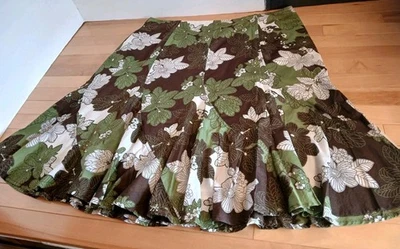 Size 22 Skirt Jones New York Sport  Green Cream All Cotton Lined - Image 1 of 4