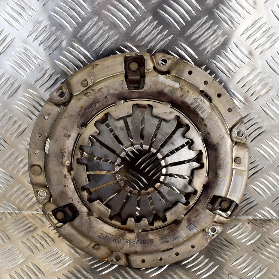 OPEL Vauxhall MOKKA Kupplung 1.6i 85 kW Druckplatte 687817981 55582938 2017 - Bild 1 von 4