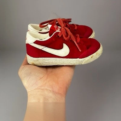 Винтажный 80-х Nike Baby холст теннисные туфли Sz 3 1/2 ребенка ясельного возраста сделано в Корее красный и белый - Изображение 1 из 4