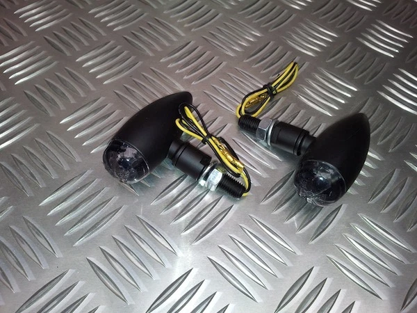 TRIUMPH THRUXTON BONNEVILLE CUSTOM LED INDICATORS  - Imagem 1 de 1