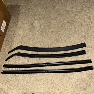 Quarter Window Vertical Rubber Seals And Felt Set For Rear Camaro 1967 1968 1969 - Bild 1 von 14