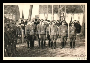 Foto Nachl.Maj.LW. Horst Wunderlich desfile de honor para funeral d.Oblt. 502... - Imagen 1 de 2