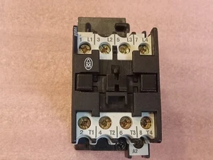 Moeller DIL00M4-G(24VDC) Contactor, 4-Pole, 24VDC Coil - Picture 1 of 4