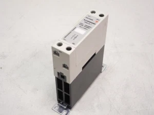 Carlo Gavazzi Solid State Relay RJ1A60D20EV Semiconductor Contactor 20A 600V 24V - Bild 1 von 1