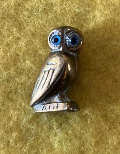 Small Solid Brass Owl with Blue Glass Eyes Figurine Ornament.Greek, Athens AOE - Picture 1 of 7