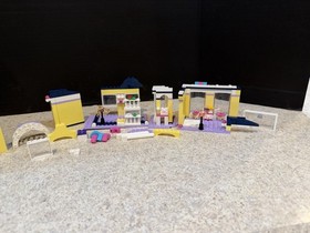 LEGO Friends Heartlake Shopping Mall 41058 &mdash; fashion boutique section parts