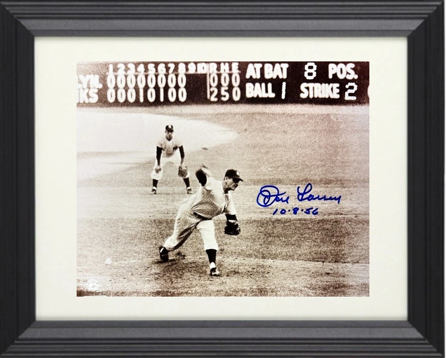 Foto firmada por Don Larsen de los Yankees 1956 juego perfecto 8x10 sin éxito 10-8-56 enmarcada - certificado de autenticidad Foto 1 de 1