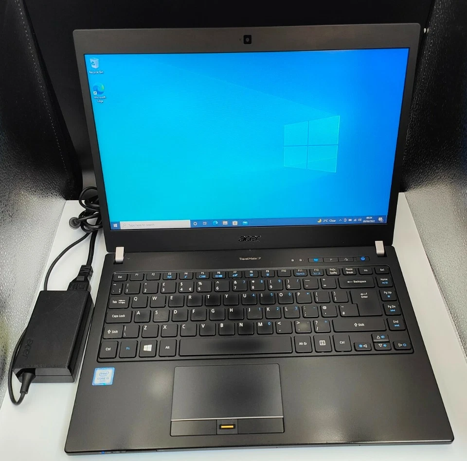 Acer TravelMate P648 14"  i5-6200U 2.3 GHz 8GB DDR4 256GB SSD Win 10 Pro, USB-C - Image 1 of 4