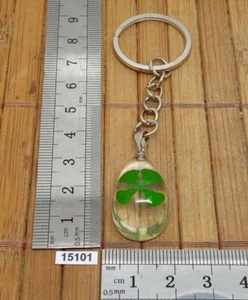 Porte clé résine avec un trèfle à 4 feuilles  - porte bonheur fdj loto chance - Picture 1 of 3