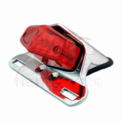 Chrome LED Tail Light License Plate Mount For Halrey Triumph Chopper Cafe Foto 1 de 4