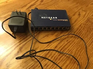 NetGear 8 Port Fast Ethernet Switch Model FS108 10/100 Mbps - Picture 1 of 1