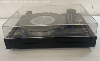 Yamaha PF-800 Turntable Gold Edition Read - Image 1 of 4