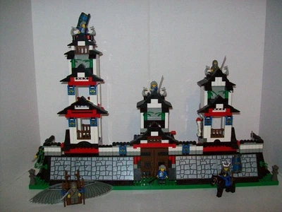 Lego 6093 Ninja Castle FLYING NINJA'S FORTRESS Complete w/Instructions - Image 1 of 4