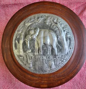Wood Container Elephant 7" Round Box 3" Tall - Picture 1 of 4