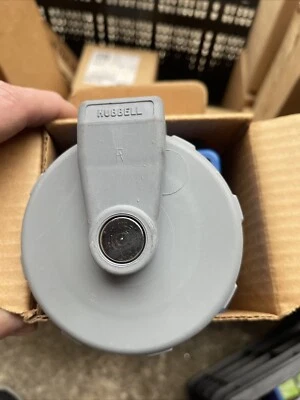 HUBBELL HBL430R9W WATERTIGHT PIN & SLEEVE 30A 250V RECEPTACLE. NEW - Image 1 of 3