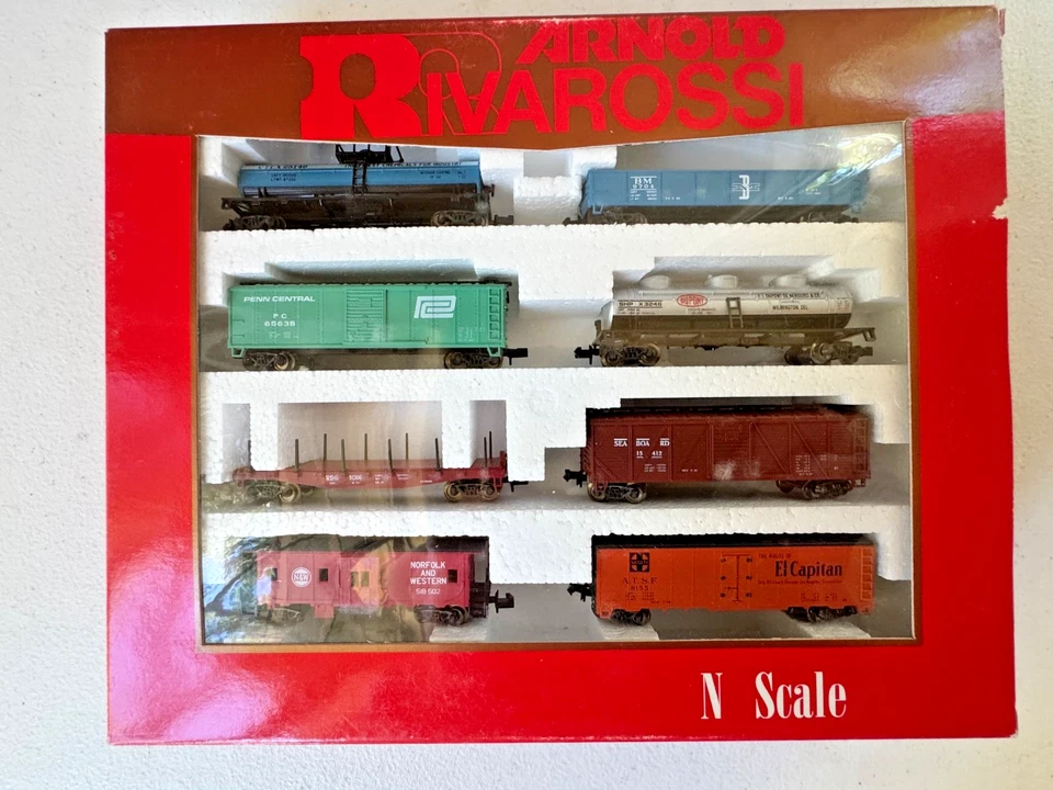 Rivarossi/Arnold #0519 N Scale 8 Pack North American Freight Car Set - LN - Image 1 of 4