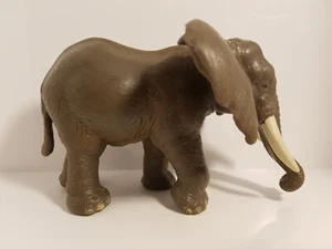 14027  Schleich Elephant: Elephant, female ref : 1A588 - Picture 1 of 7