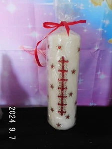 Stumpenkerze/handarbeit/Weihnachten/Winter/neu/weiß/rot/gold - Bild 1 von 3